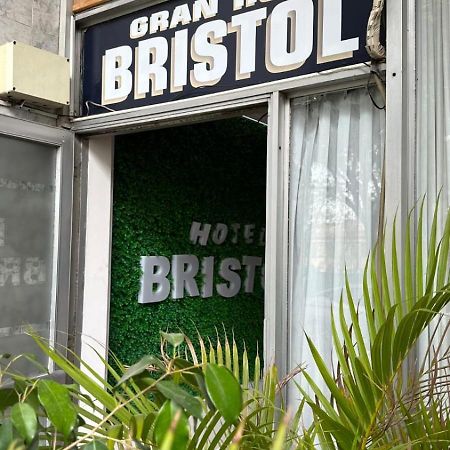 קורדובה Hotel Bristol מראה חיצוני תמונה
